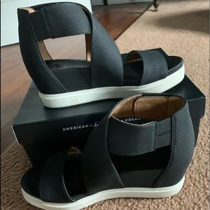 Dr. scholl’s wedge sandals